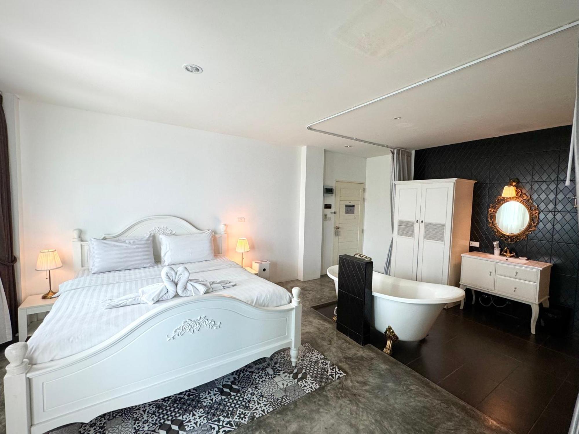 Nidhra Lanna Hotel Чіангмай Екстер'єр фото
